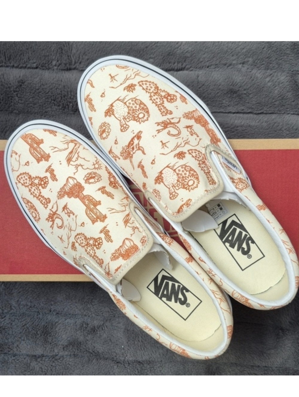 Vans Desert Vibes Unisex Slip-on Shoes Size 7M/8.5 W, New In Box